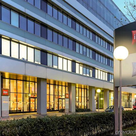Ibis Wien Messe Exterior photo
