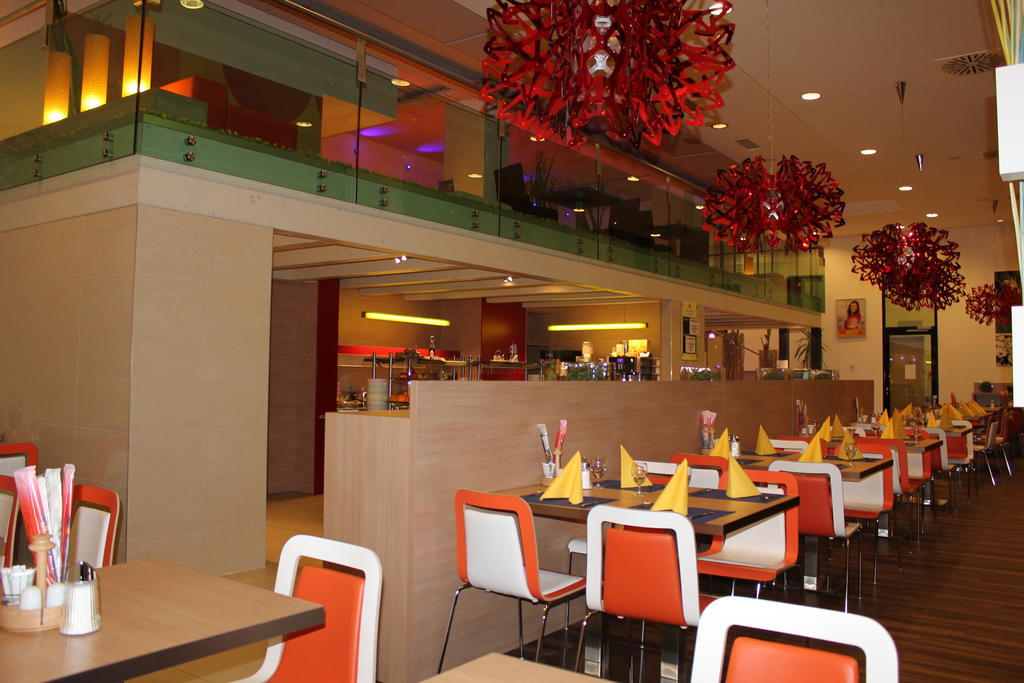 Ibis Wien Messe Exterior photo