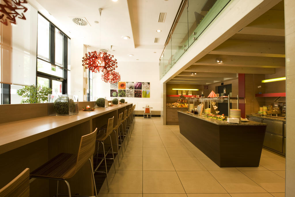 Ibis Wien Messe Exterior photo
