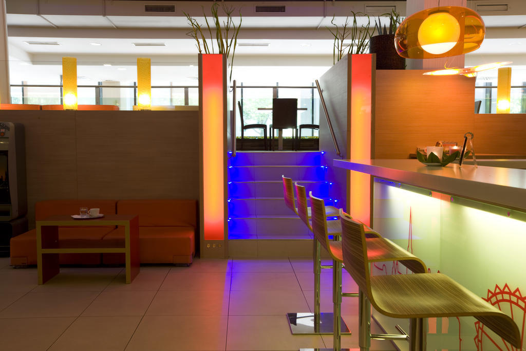 Ibis Wien Messe Exterior photo