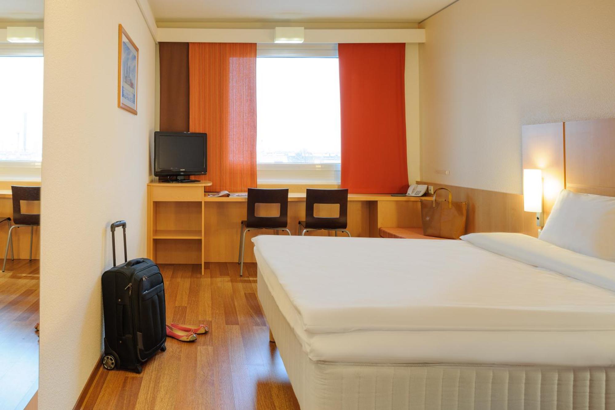 Ibis Wien Messe Exterior photo
