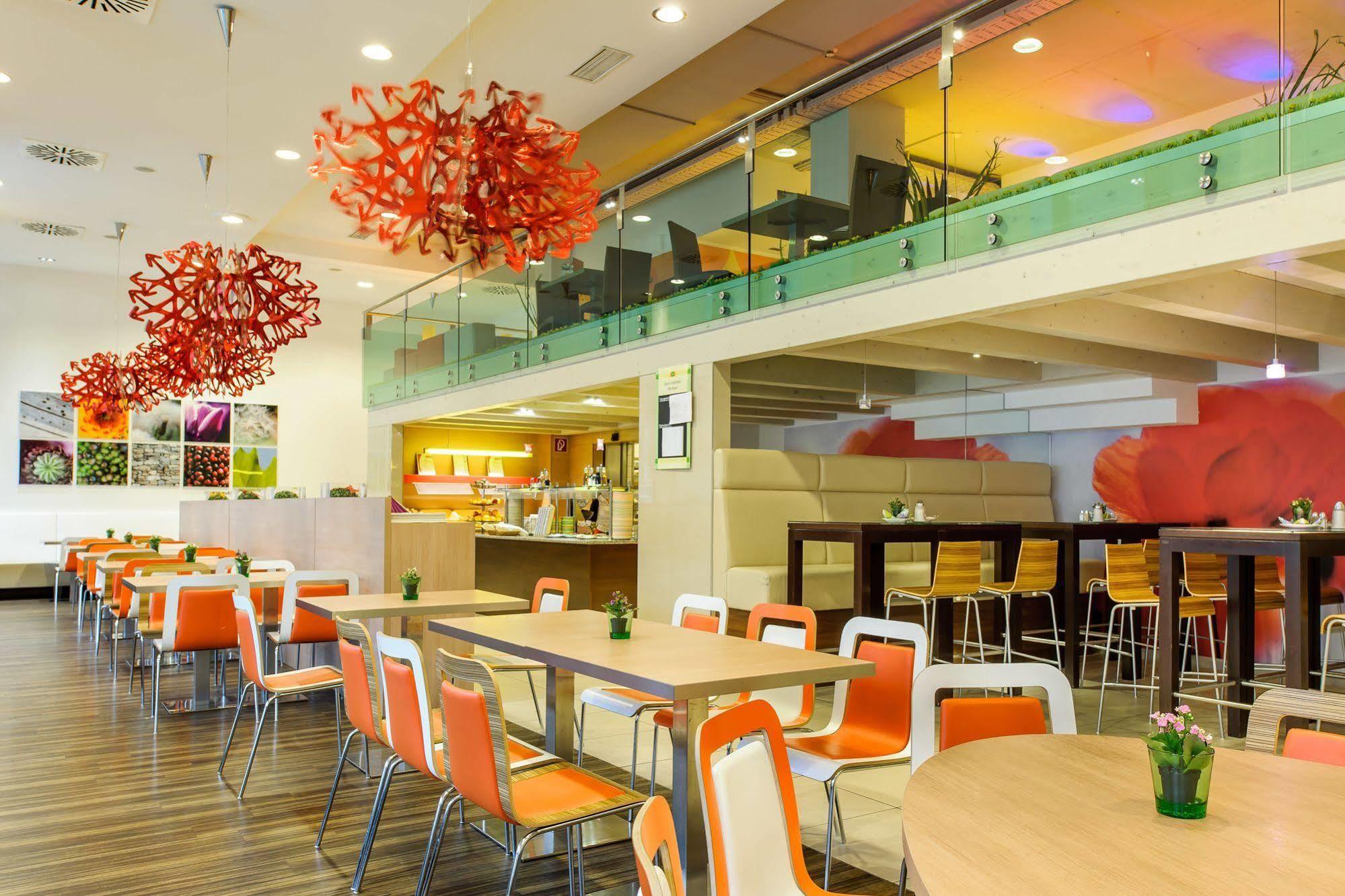Ibis Wien Messe Exterior photo